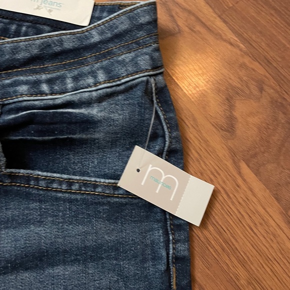 NWT M Jeans by Maurice’s Size 10 Mid Rise Regular Dark Wash Jeans. - Picture 9 of 13